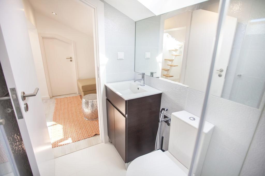 Lovelystay - Cais Apartment River View Lisboa Exteriör bild
